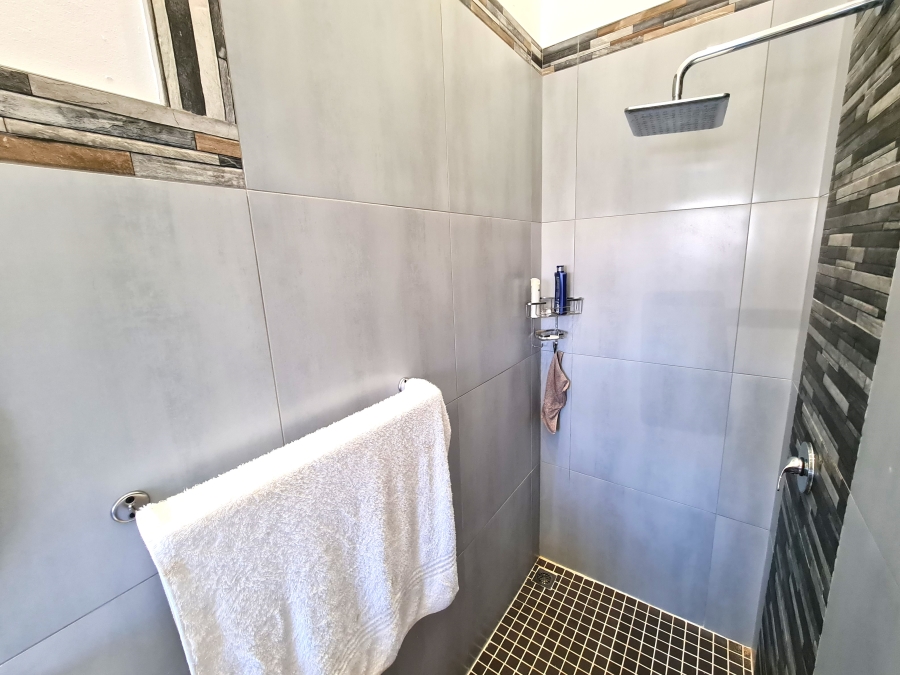 4 Bedroom Property for Sale in Noorsekloof Eastern Cape